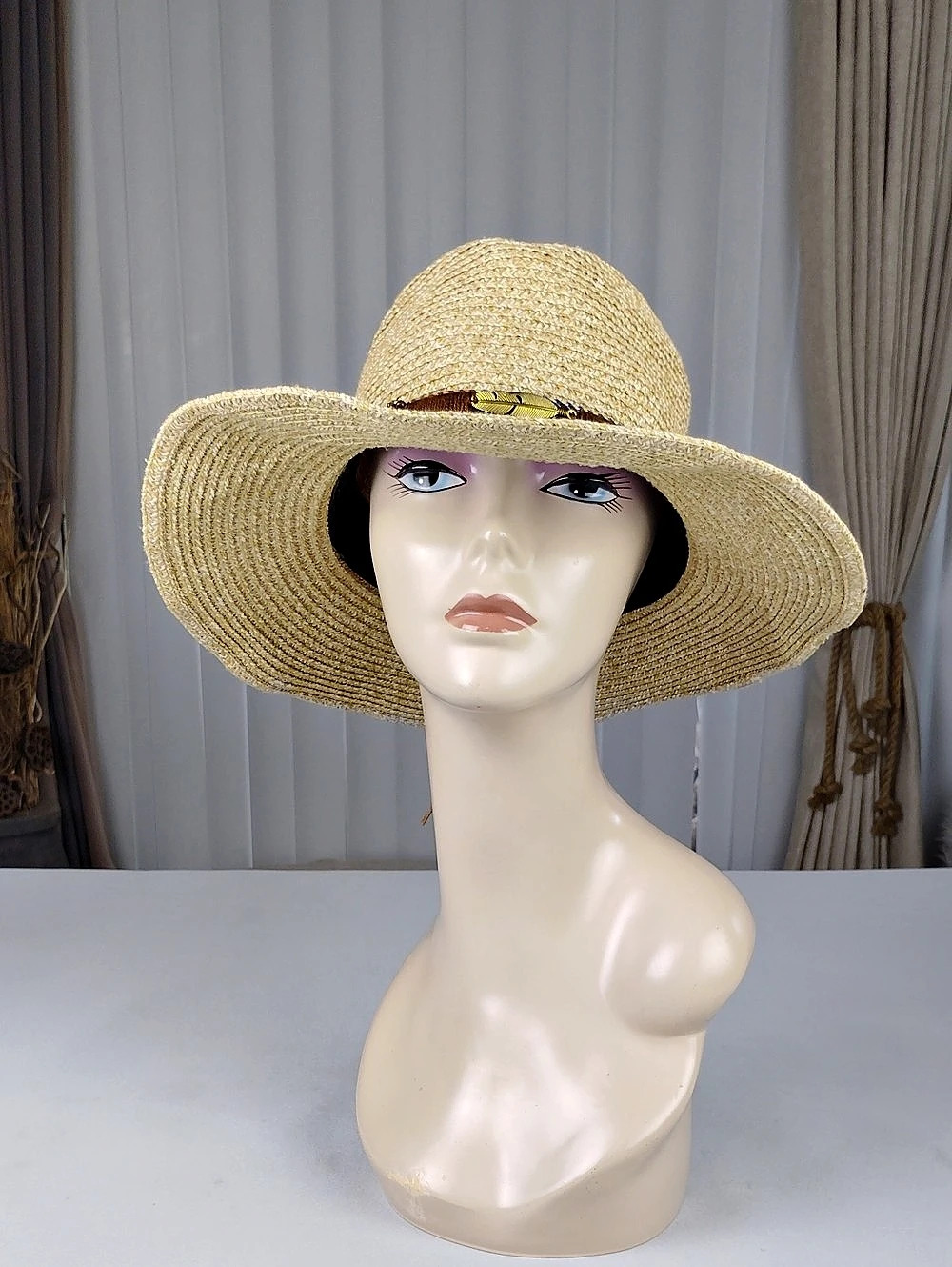 Lvaiz Wide Brim Straw Hat.